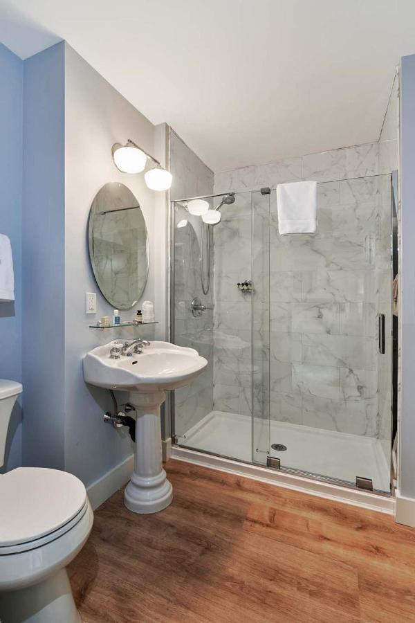 Hotel The Whitlock Lenox Esterno foto