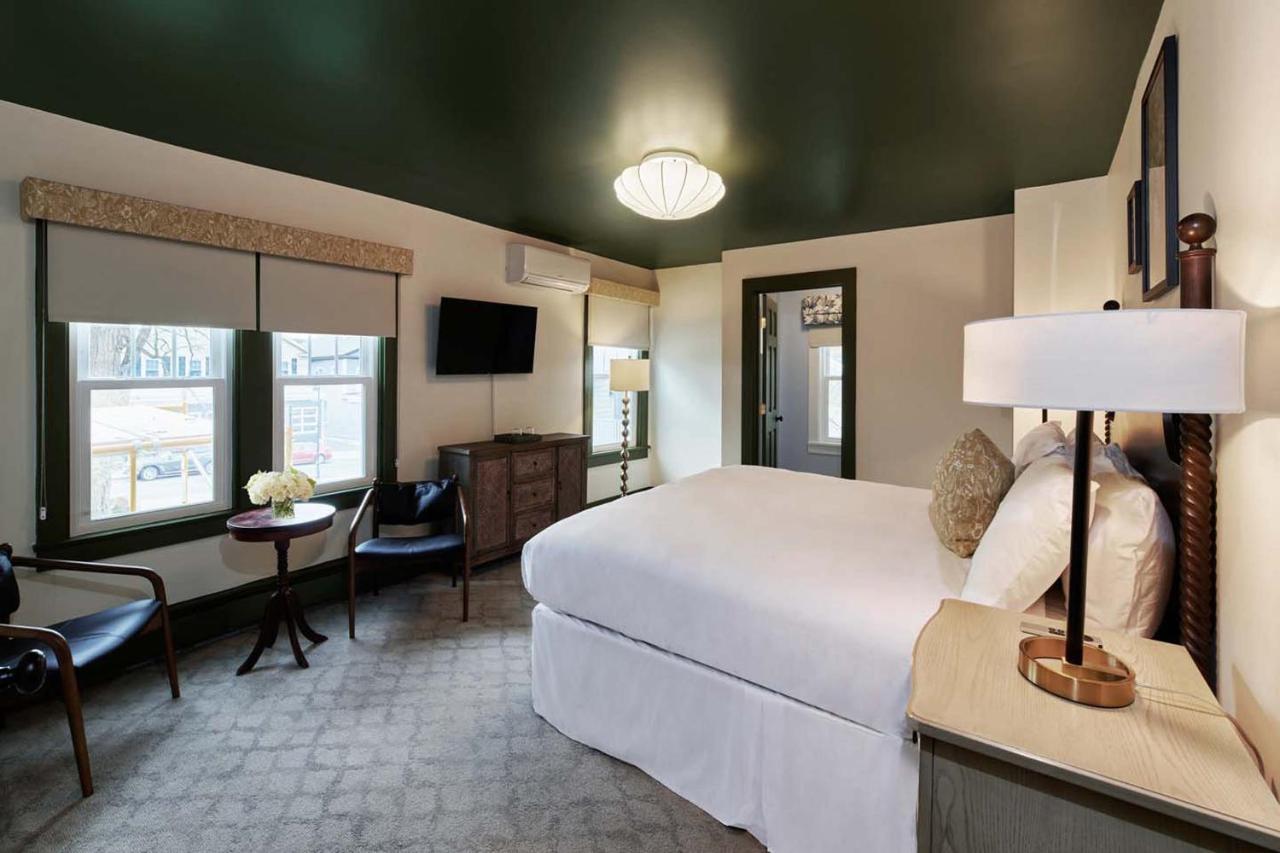 Hotel The Whitlock Lenox Esterno foto