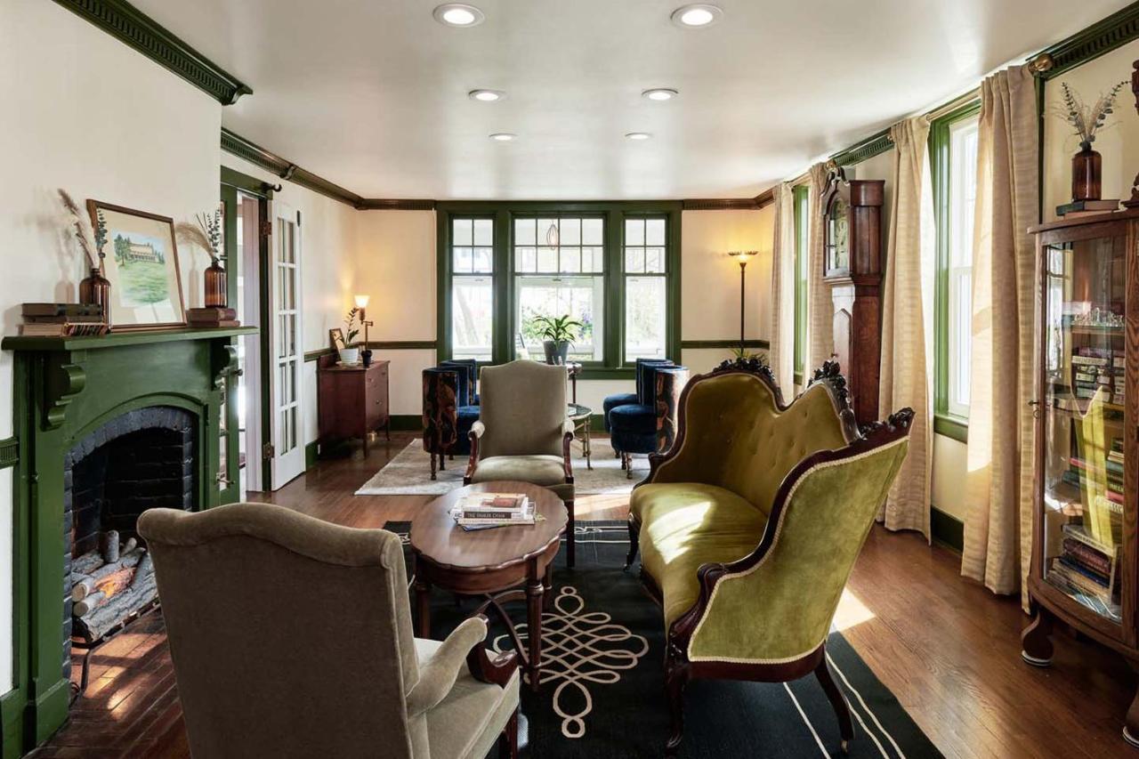 Hotel The Whitlock Lenox Esterno foto