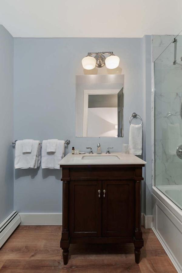 Hotel The Whitlock Lenox Esterno foto