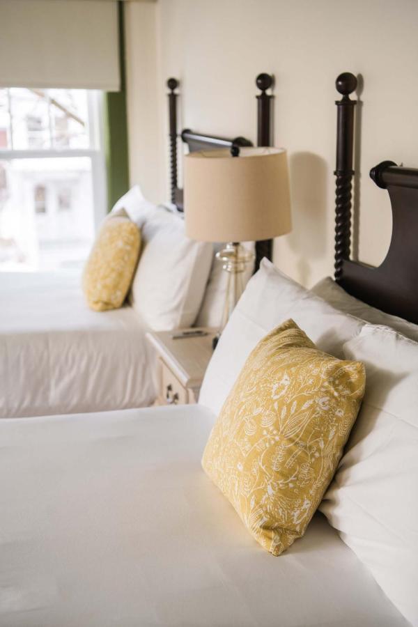 Hotel The Whitlock Lenox Esterno foto